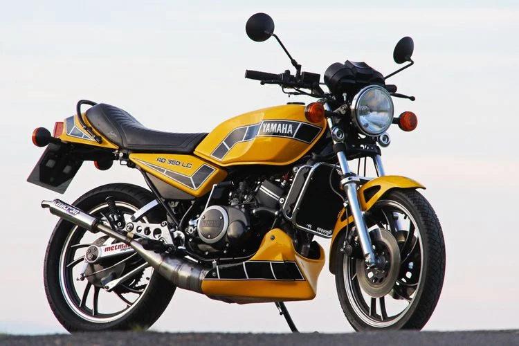 موتور سیکلت یاماها آردی350- Yamaha RD -SUWalls
